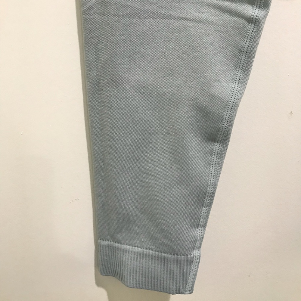 NWT WeWoreWhat Pearl Blue Seamless Leggings - Picture 9 of 16